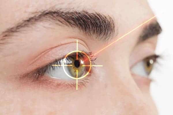 trans pkr laser yeux ophtalmo paris specialiste chirurgie refractive chirurgie paris docteur romain nicolau